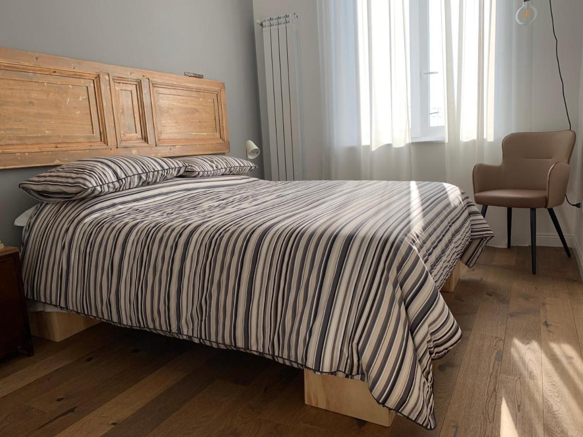 The Quality Apartment Napoli ภายนอก รูปภาพ